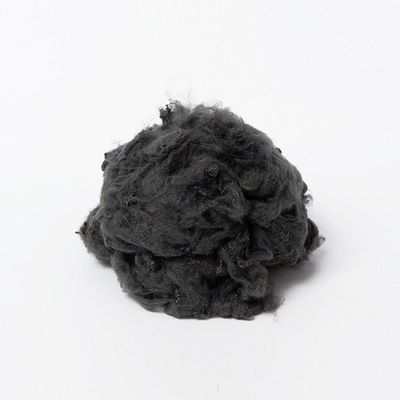 1.2D noir a réutilisé la fibre discontinue de polyesters pour l'usage non-tissé perforé par aiguille