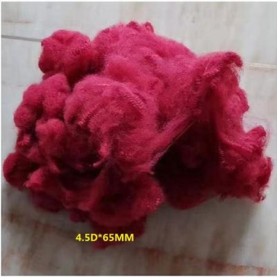 fibre discontinue de polyesters réutilisée rouge lumineuse solide de couleur de 2.5Dtex*51mm pour la matière d'agrégation, textile non tissé, tournant