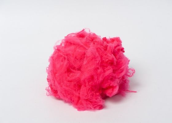fibre discontinue de polyesters rouge de Vierge de matière première de polyester de 2.5Dtex 51mm ISO9001