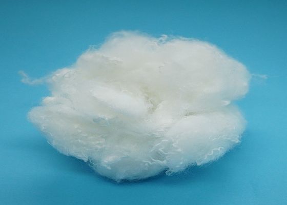 Fibre discontinue de polyesters blanche solide de PSF 1.5D pour tourner 25mm à 102mm