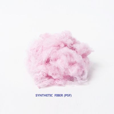 Fibre de polyester réutilisée coupée comprimée teignant la matière d'agrégation rose