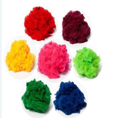 Les matières premières senties de tissu 65mm enduisent la fibre discontinue de polyesters teinte de polyester PSF