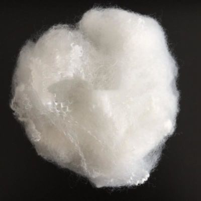 Peluche réutilisée fonctionnelle Toy Use de matière première de polyester de la fibre discontinue de polyesters 65mm