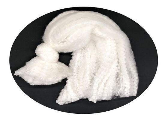 Enduisez le polyester teint remorquent la matière première 102mm de polyester de solide de 100%